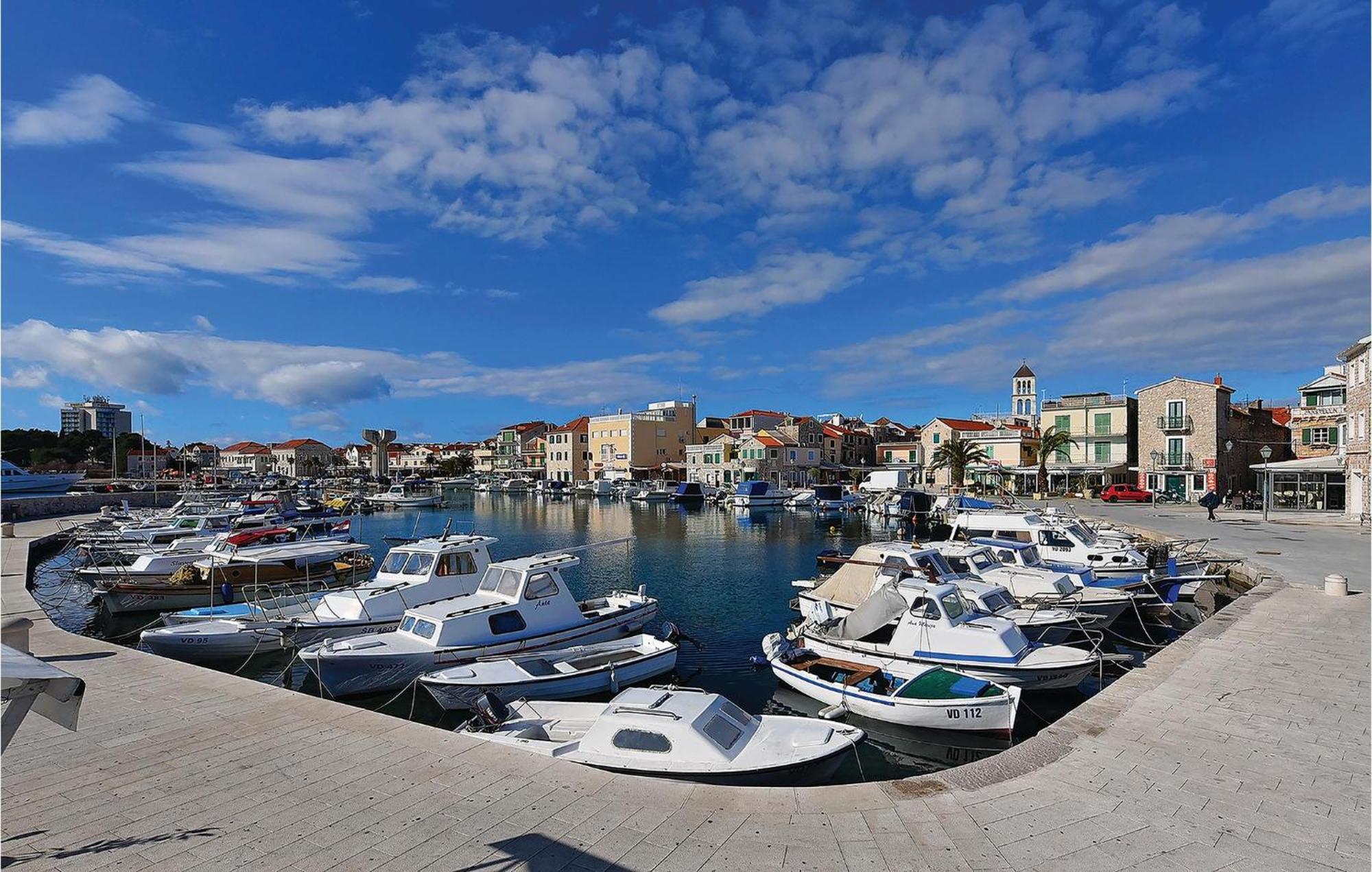 Gorgeous Apartment In Vodice With Kitchen Eksteriør billede